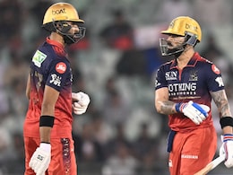 Virat Kohli Urges RCB Batter To Take Review vs KKR, Celebrates After He's Proven Right