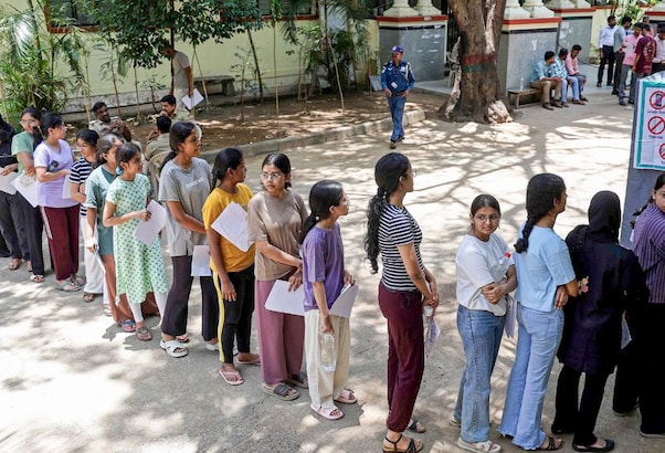 NEET UG Paper Leak:  कब होगा NEET का रिएग्जाम, जानिए यहां डेट