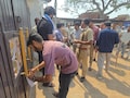 शादी के सीजन में मैरिज होम पर प्रशासन ने जड़ा ताला, सीज की कार्रवाई के बाद मचा हड़कंप