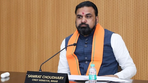 बिहार में जमीन सर्वे पर एक्शन में CM सम्राट चौधरी, लंबित फाइलों पर अफसरों को 30 दिन का अल्टीमेटम