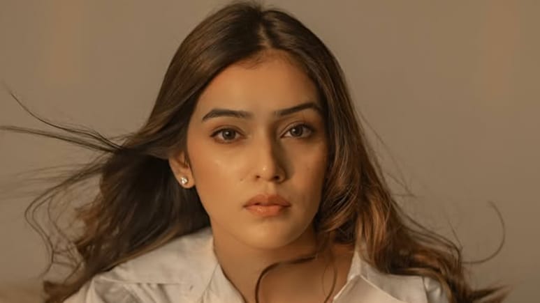 RJ Mahvash Recalls Getting Hospitalised After Ex-Fiance Cheated On Her Thrice: 'Started Hallucinating'