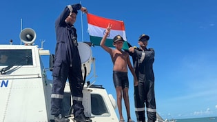 7 साल के नन्हे तैराक ने बनाया वर्ल्ड रिकॉर्ड, 9 घंटे 50 मिनट में 29 किलोमीटर तैर कर जीत लिया समंदर