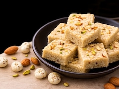 Makhana Sweet Recipe: मखाने से बनाएं हल्की और टेस्टी मिठाई, जो स्वाद के साथ साथ सेहत में भी है लाजवाब