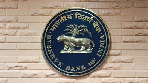 थेट RBIच्या तिजोरीवरच डल्ला! कचऱ्याचा डबा, 98 दिवसांचे गूढ मौन अन् आजारपणाची मोठी सुटी; असा रचला चोरीचा गेम