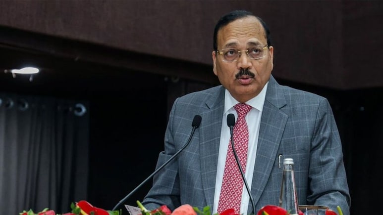 'मैंने देश के युवाओं को ऐसा नहीं कहा...' कॉकरोच वाले बयान पर आ गई CJI सूर्यकांत की सफाई