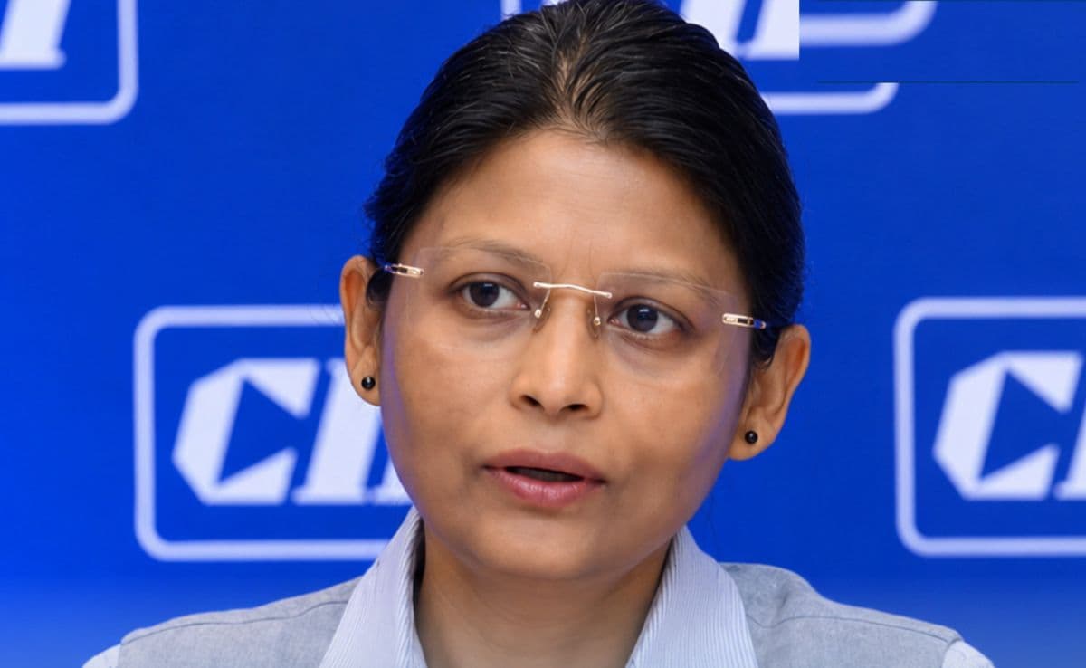 IAS पद्मा जयसवाल सेवा से बर्खास्त, 18 साल पुराने क‍िस मामले में चली गई नौकरी? — WellsTrack