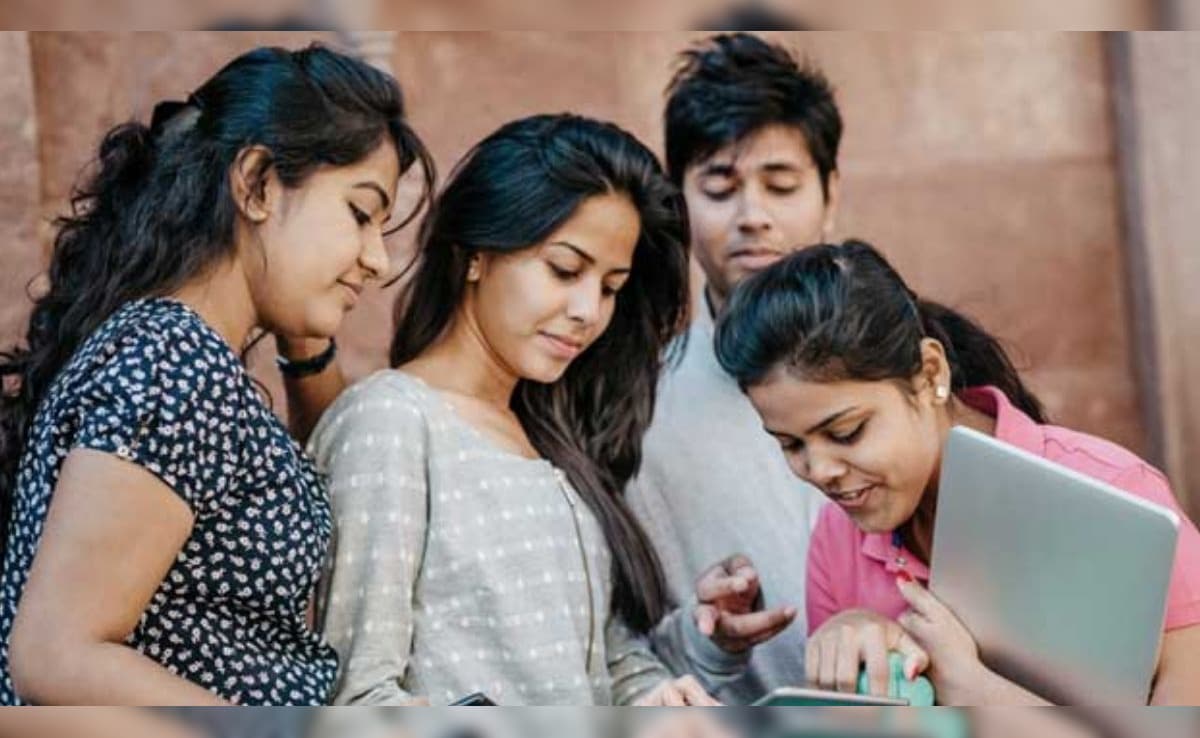 पढ़ाई के लिए सरकार दे रही लाखों की स्कॉलरशिप, जानिए किसे और कैसे मिलेगी मदद, ऐसे करें आवेदन