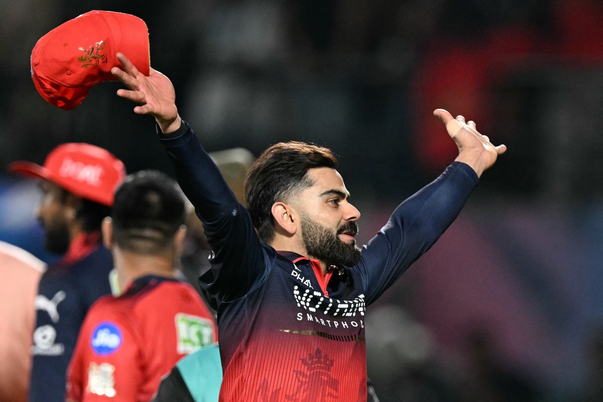 Virat Kohli Teases Gujarat Titans Players During IPL Clash - Video Goes Viral