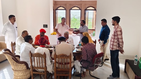 पोकरण की रात्रि चौपाल के बाद फिर गूंजा ओरण का मुद्दा, शेखावत का वादा- सीएम और राजस्व मंत्री से करेंगे बात