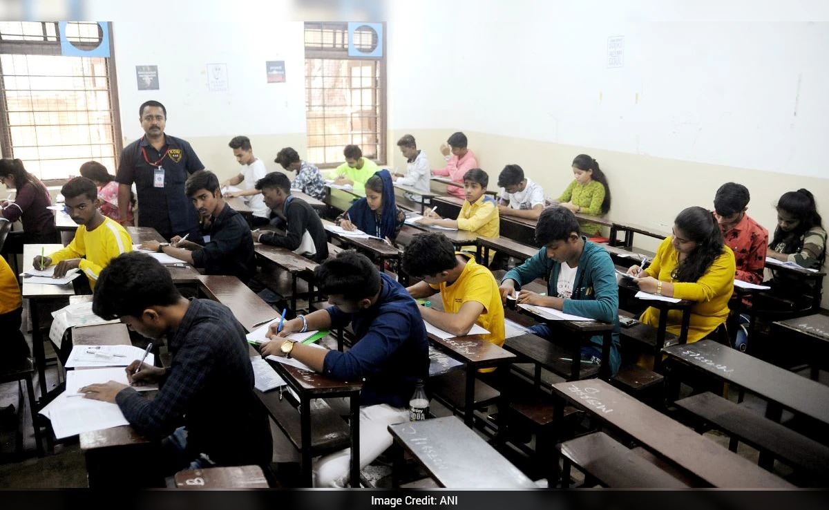 Maharashtra Board To Cut SSC, HSC Question Paper Length by 60% From Next Academic Session