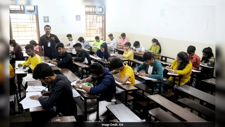 परीक्षा केंद्रों पर ईमेल से आएंगे 10वीं-12वीं बोर्ड के पेपर, वहीं होंगे प्रिंट, महाराष्ट्र बोर्ड का बड़ा फैसला