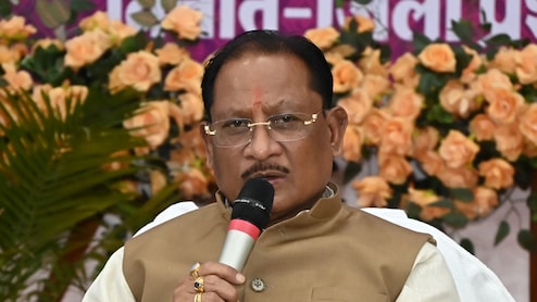 सुशासन तिहार में सीएम साय के दिखे सख्त तेवर: लापरवाही मिलने पर मंच से ही सहायक आयुक्त को किया सस्पेंड