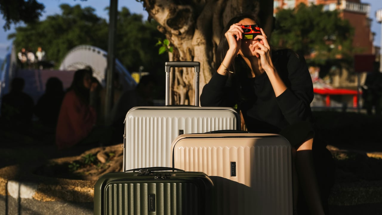 Amazon Wardrobe Refresh Sale: Trolley Bags To Handle Rough Airport Travel