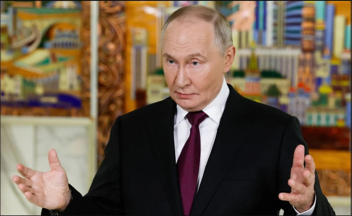 "War Criminal": Pro-Kremlin Lawyer Who Helped Jail Alexei Navalny Turns Against Putin