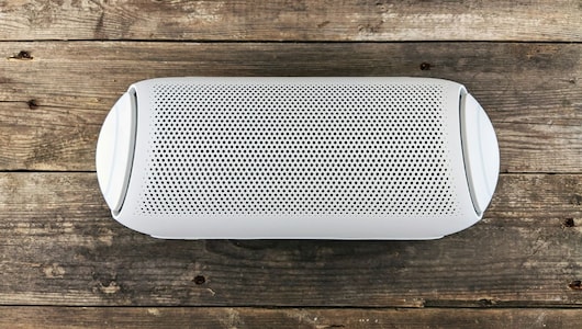 दमदार साउंड, बेहतर बैटरी लाइफ... ये हैं 3000 के अंदर आने वाले Portable Bluetooth speakers&nbsp;