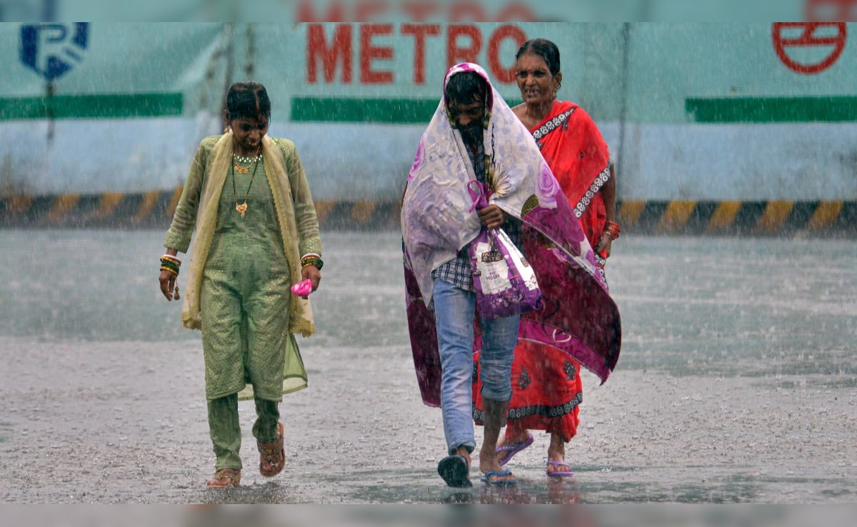 बिहार में बरसी आसमानी आफत, पटना समेत कई जिलों में आंधी-बारिश के तांडव में 12 लोगों की मौत