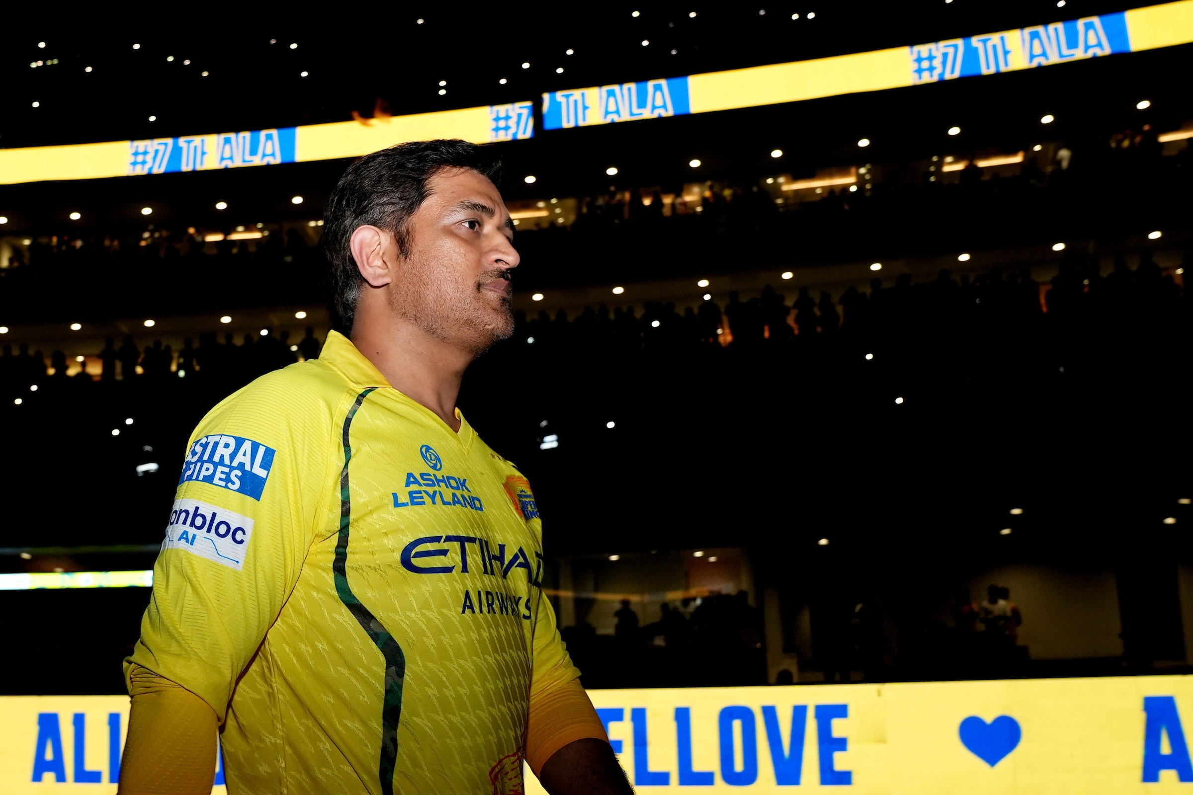 Report: Dhoni sets conditions as CSK searches for a new coach