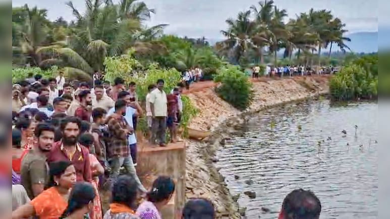 Eight Drown While Collecting Mussels In River In Karnataka