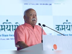 आदिवासी समुदाय ने विदेशी आक्रमणों के बावजूद भारत की आत्मा को बचाए रखा, उनका विकास जरूरी: मोहन भागवत