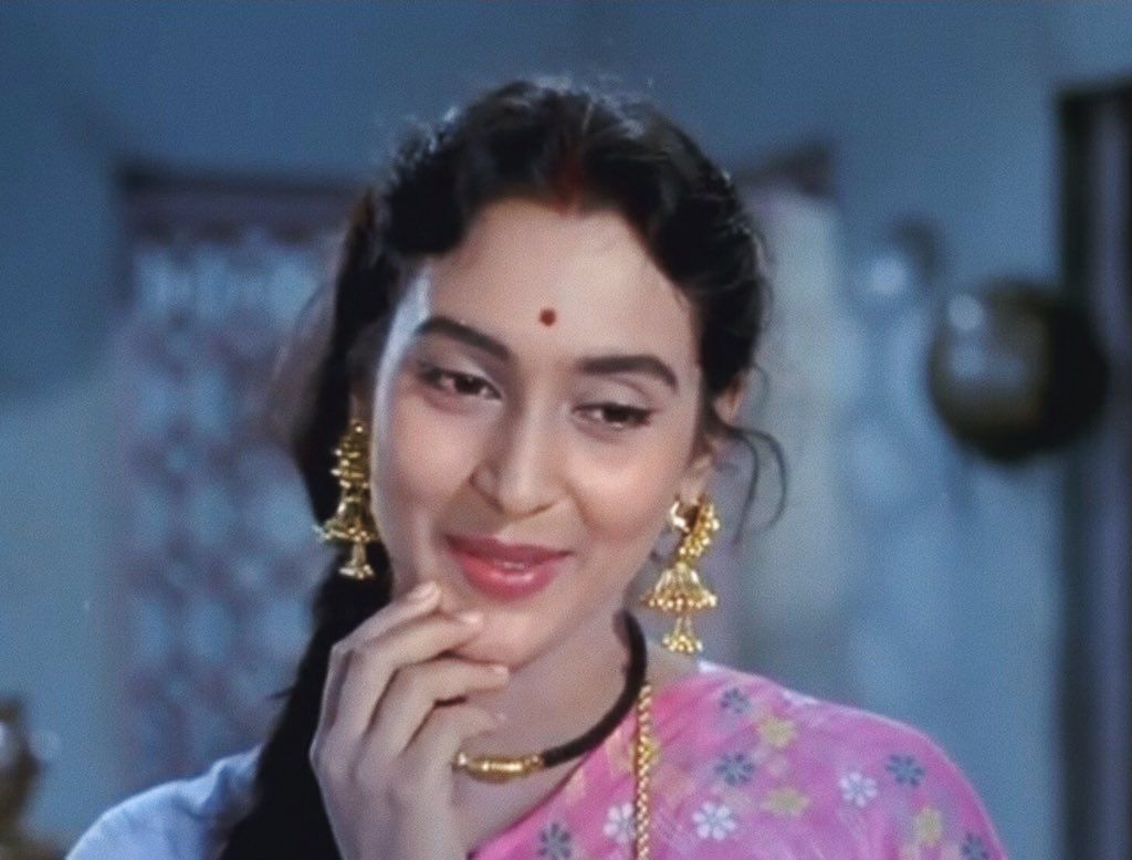 नूतन का दामाद है बॉलीवुड का यह सुपरस्टार, पत्नी भी रह चुकी है 90s की टॉप एक्ट्रेस