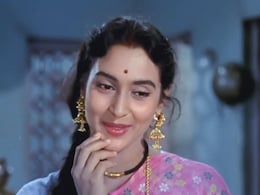 नूतन का दामाद है बॉलीवुड का यह सुपरस्टार, पत्नी भी रह चुकी है 90s की टॉप एक्ट्रेस