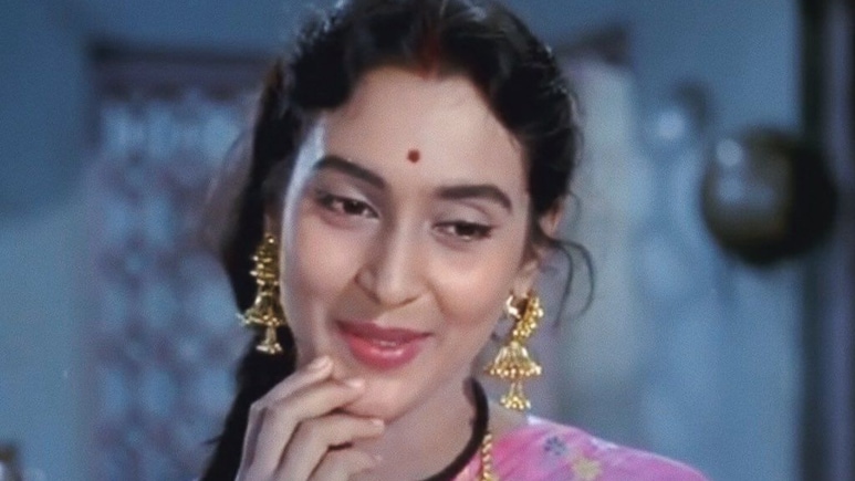नूतन का दामाद है बॉलीवुड का यह सुपरस्टार, पत्नी भी रह चुकी है 90s की टॉप एक्ट्रेस