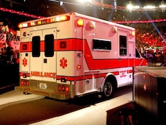 WWE Champion Suffers Scary Knee Injury Live On Camera, Doctor Orders MRI
