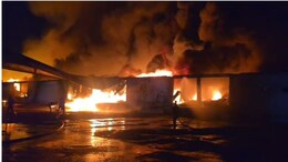 Jabalpur Fire:&nbsp;यूनिटी वेयरहाउस पार्क में भीषण आग, 15 दमकल की गाड़ियां मौके पर, रिलायंस फ्रेश-ब्रिटानिया वेयरहाउस चपेट में
