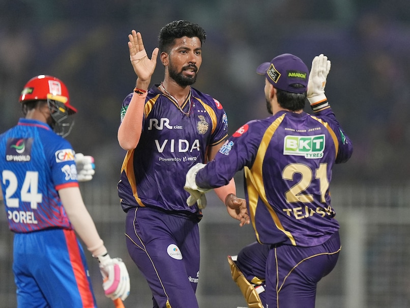KKR vs DC LIVE Score, IPL 2026: KKR's Playoff Hopes End After 3 Overs; DC Star Fails To Make Lifeline Count