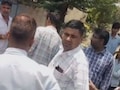 शराब पीकर टीचर ने बच्&zwj;चों को पीटा, पुल&zwj;िस ने आरोपी श&zwj;िक्षक को ह&zwj;िरासत में ल&zwj;िया&nbsp;