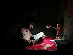 पढ़ाई करने बैठें तो स्‍टडी टेबल पर नहीं होनी चाहिए ये 7 चीजें