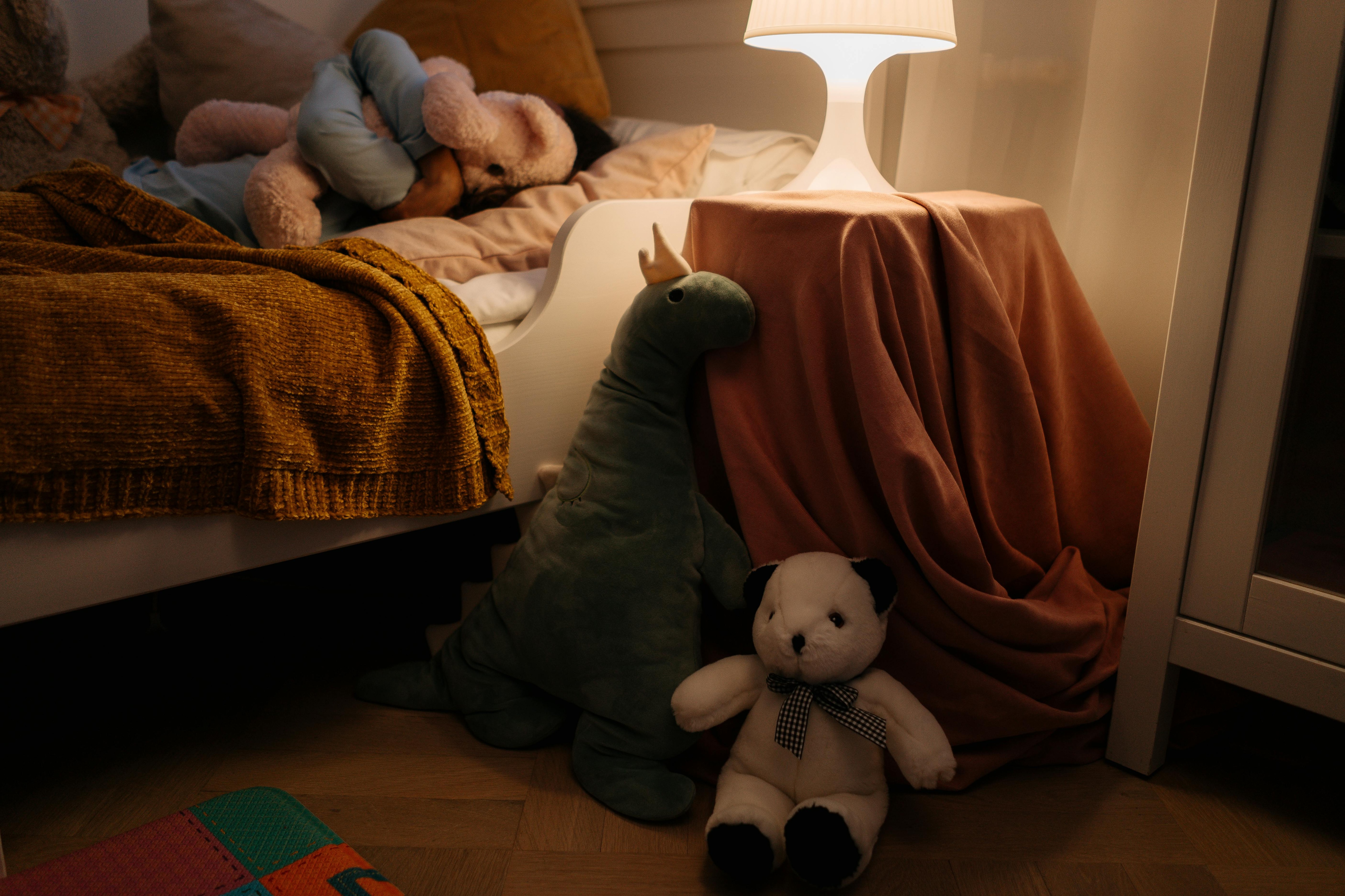 Explore these Night Lamps for Warmth in Your Room Explore these Night Lamps for Warmth in Your Room