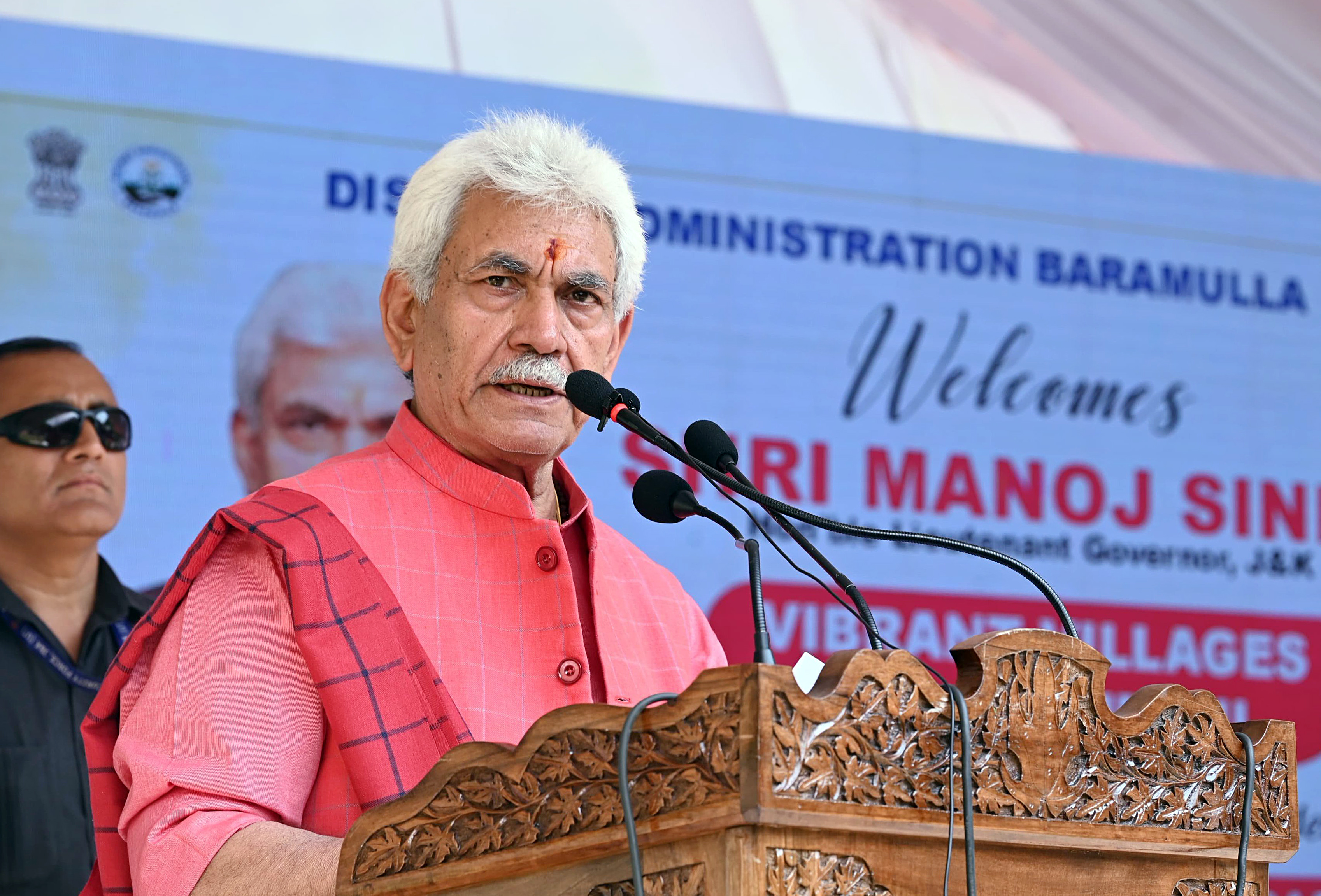 कश्मीर में ड्रग्स पर वार, पड़ोसी के यहां बैठे आतंकियों पर बड़ा प्रहार: मनोज सिन्हा EXCLUSIVE