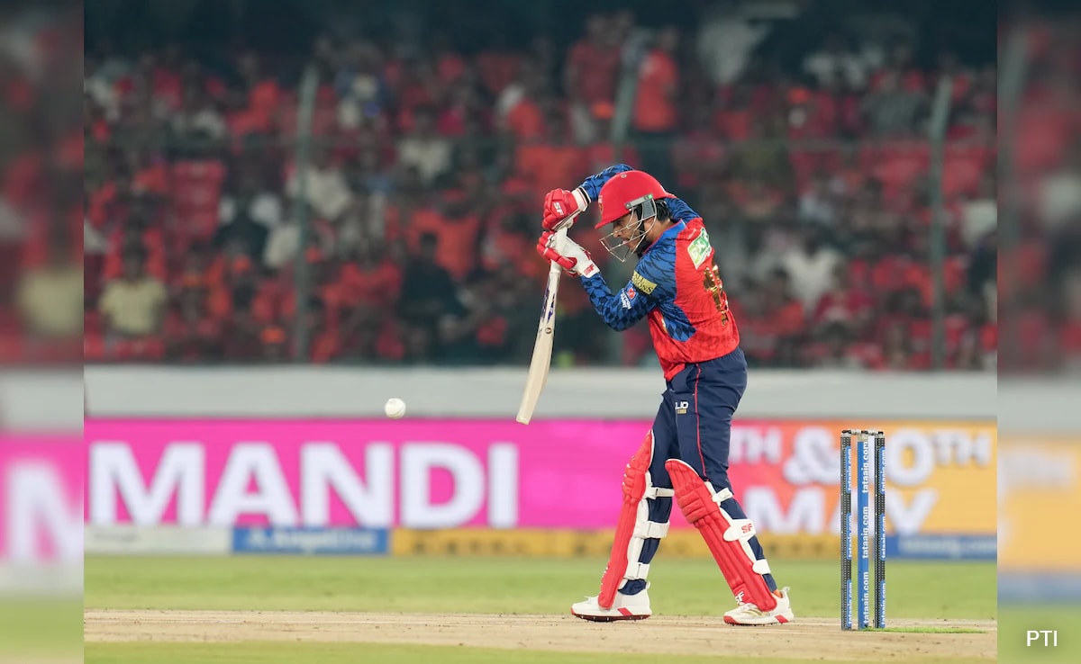 PBKS vs DC LIVE Score: प्रियांश ने दिलाई तूफानी शुरुआत, पंजाब ने 3 ओवर में ठोके 51