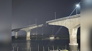 Bhagalpur Bridge Collapse: बिहार के भागलपुर में विक्रमशिला पुल टूटा! गंगा में समाया स्&zwj;लैब