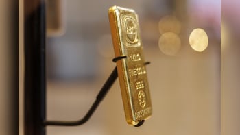 Gold Slumps To Two-Month Low As US Strikes Damp Peace Talk Hopes