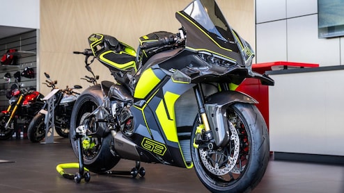 1 करोड़ की Bike! दुनियाभर में सिर्फ 63 यूनिट्स, जानिए क्या है Ducati Panigale V4 Lamborghini में खास