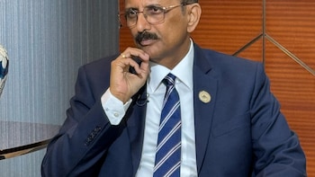 SBI Sees Visibility To Raise $10 Billion Through FCNR-B Deposits By September: Chairperson