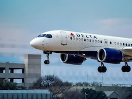 Video: Delta Air Lines Passenger Arrested After Refusing To End Phone Call Before Takeoff