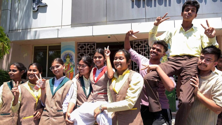 JAC 12th Stream Wise Result: झारखंड बोर्ड 12वीं रिजल्ट में आर्ट्स ने मारी बाजी, देखें कॉमर्स और साइंस का हाल