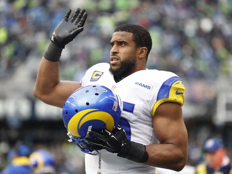 Legendary Linebacker Bobby Wagner Jokes About "Dr." Tag After Honorary Doctorate From Utah State