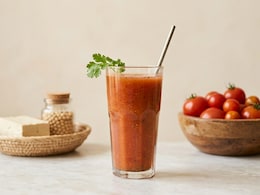 Can Tomato-Soy Juice Reverse Chronic Inflammation In 4 Weeks? A New Study Says Yes