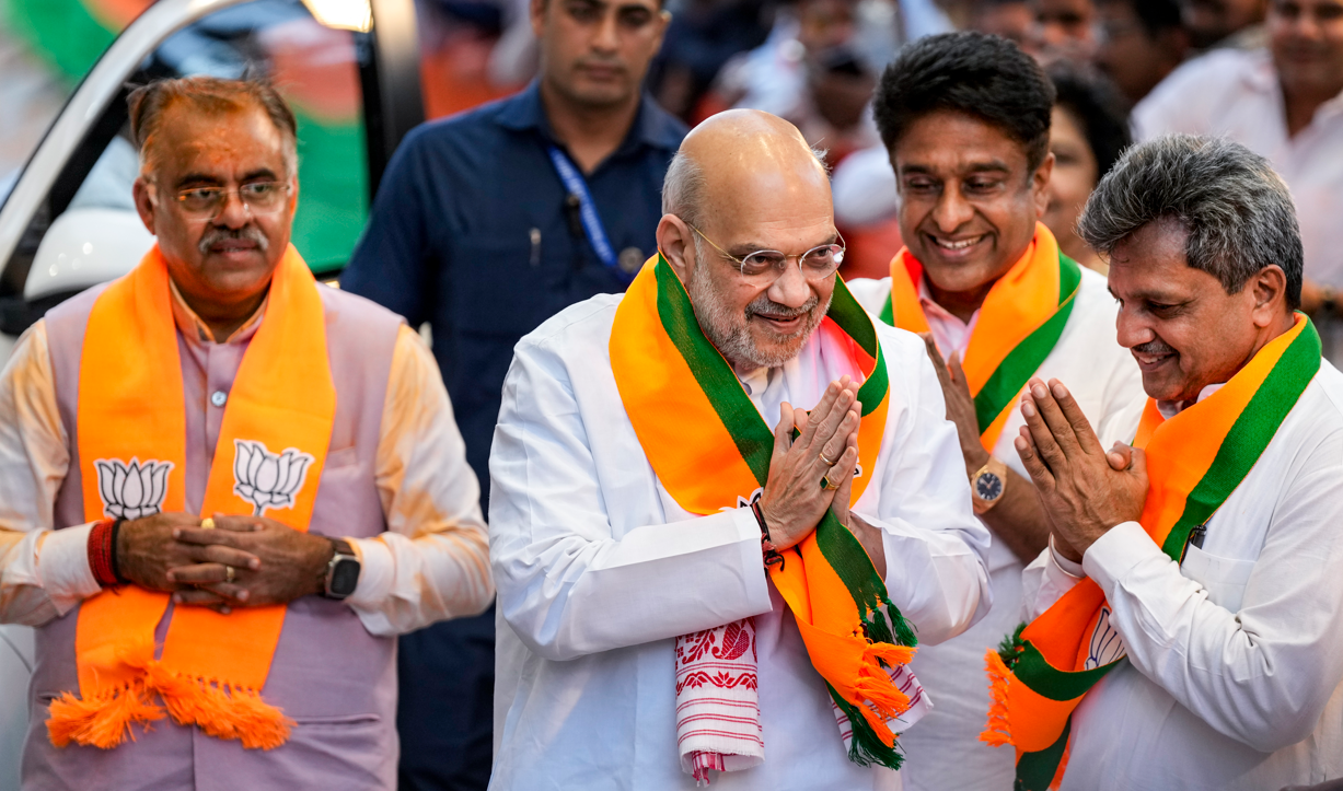 पश्चिम बंगाल में सरकार गठन की तैयारियां तेज, अमित शाह बने भाजपा के केंद्रीय पर्यवेक्षक