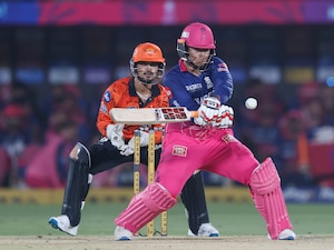 SRH vs RR Live Score, IPL 2026 Eliminator: Vaibhav Sooryavanshi Chases Chris Gayles All-Time Record As RR Face SRH