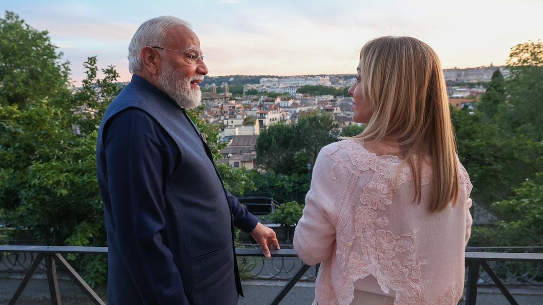 Narendra Modi Gifts Giorgia Meloni A Melody — Sweet Diplomacy With An ...