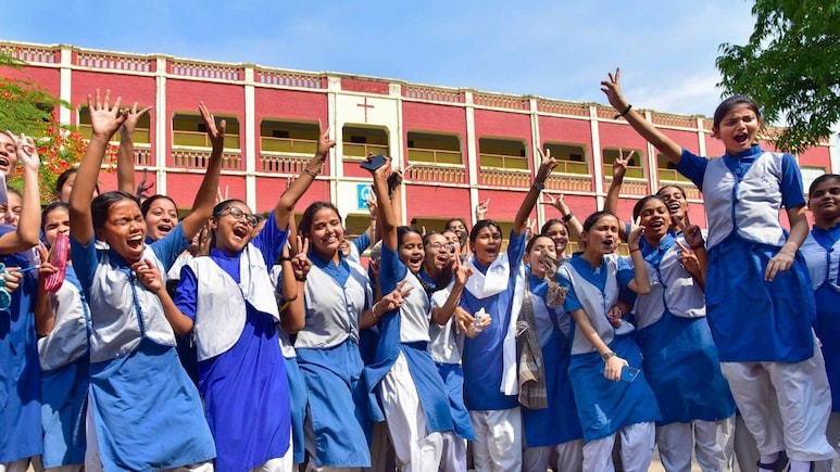CBSE 12th Supplementary Exam 2026: CBSE ने बच्चों को दिया एक और मौका, ऐसे कर सकते हैं अपने रिजल्ट में सुधार