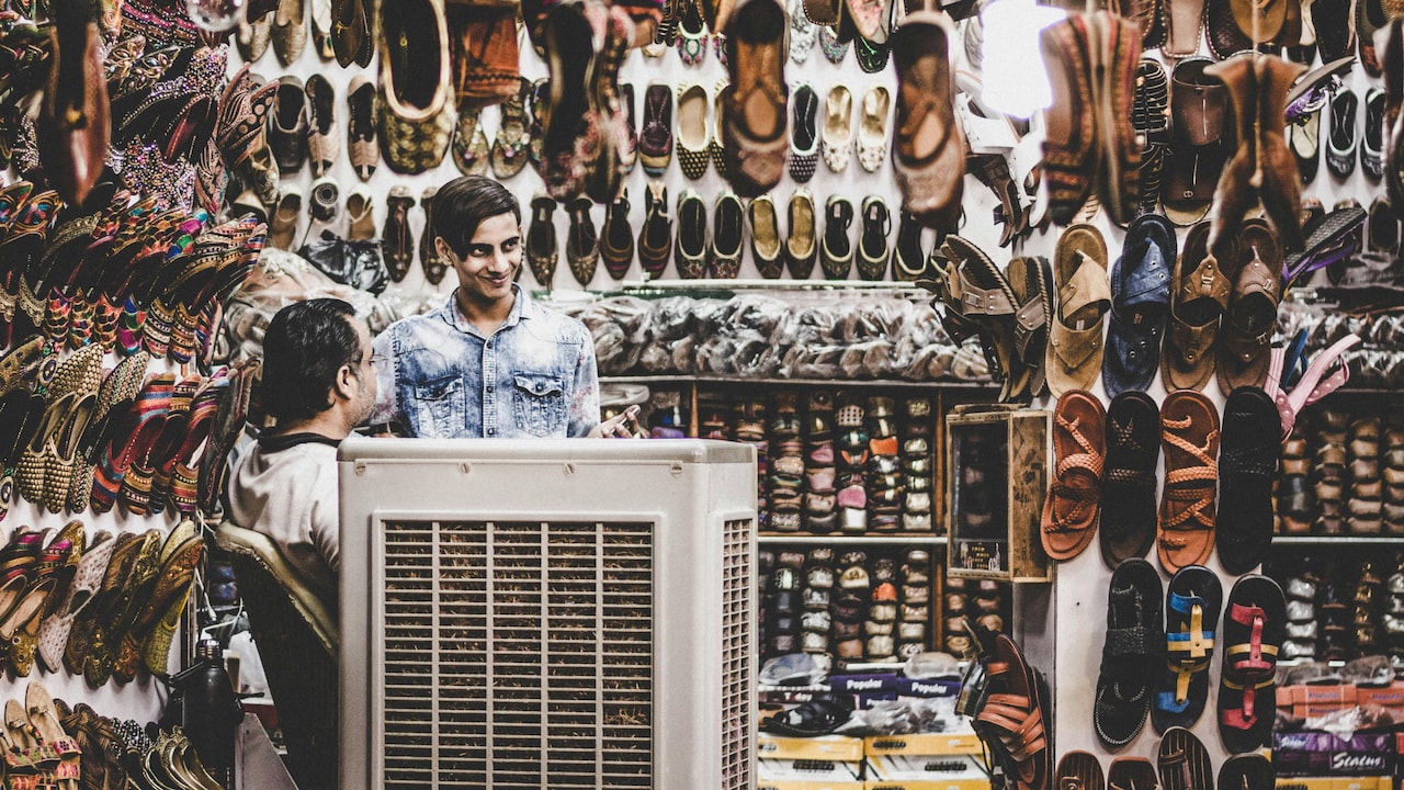 Toe Ring Slippers Vs Kolhapuri Flats: Which One Actually Works With Shararas? Toe Ring Slippers Vs Kolhapuri Flats: Which One Actually Works With Shararas?