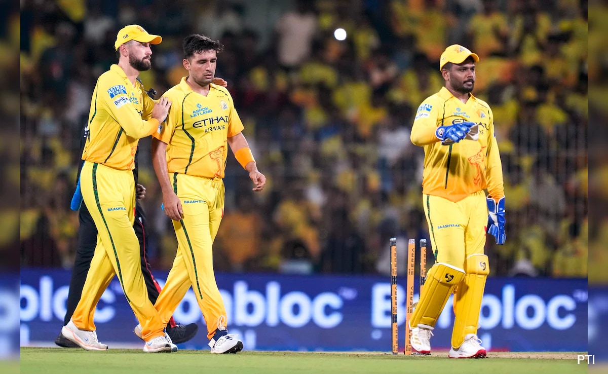 भुवनेश्वर, हेजलवुड पीछे छूटे, CSK का यह पेसर बन रहा नया डेथ ओवर मास्टर, अगरकर फिर देंगे मौका?
