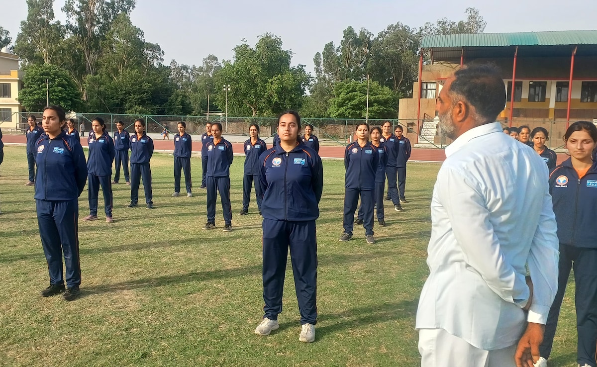 Winds Of Change In J&K: Rural Girls Train To Join Police, Serve Nation