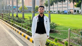 NEET के लिए कितने घंटे पढ़ें? AIR-1 तन्मय गुप्ता ने बताया अपना सीक्रेट टाइम टेबल और स्ट्रेटजी